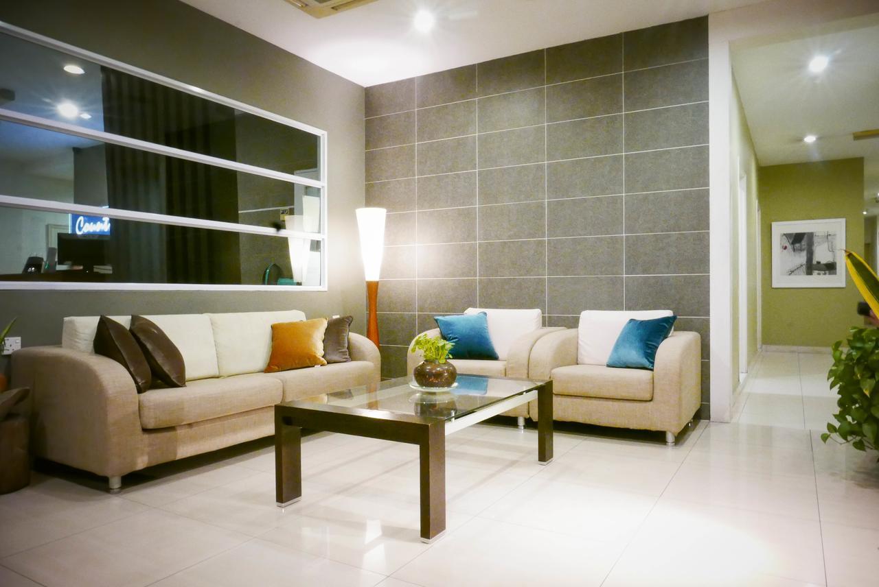 Country Inn Kulai Exterior photo